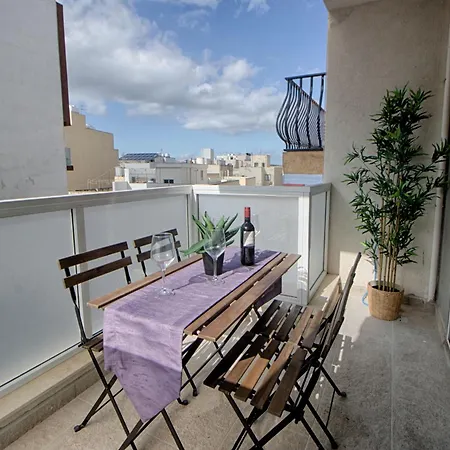 דירה Bright 2 Bedroom 2 Bath Close To Sea *