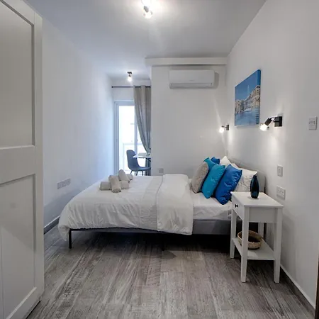 Bright 2 Bedroom 2 Bath Close To Sea * St Paul's Bay
