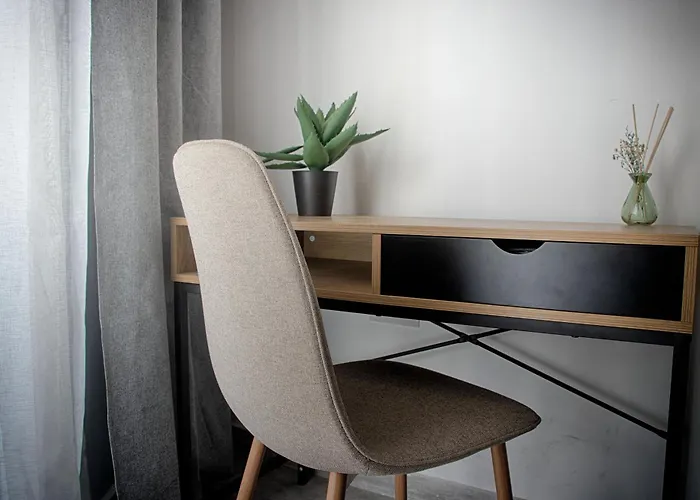 Bright 2 Bedroom 2 Bath Close To Sea St. Paul's Bay