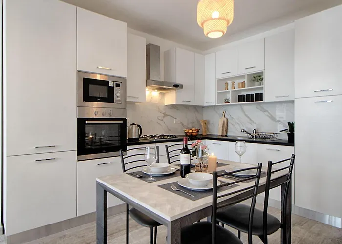 Appartement Bright 2 Bedroom 2 Bath Close To Sea *