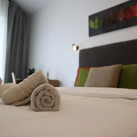 Bright 2 Bedroom 2 Bath Close To Sea * 圣保罗湾城