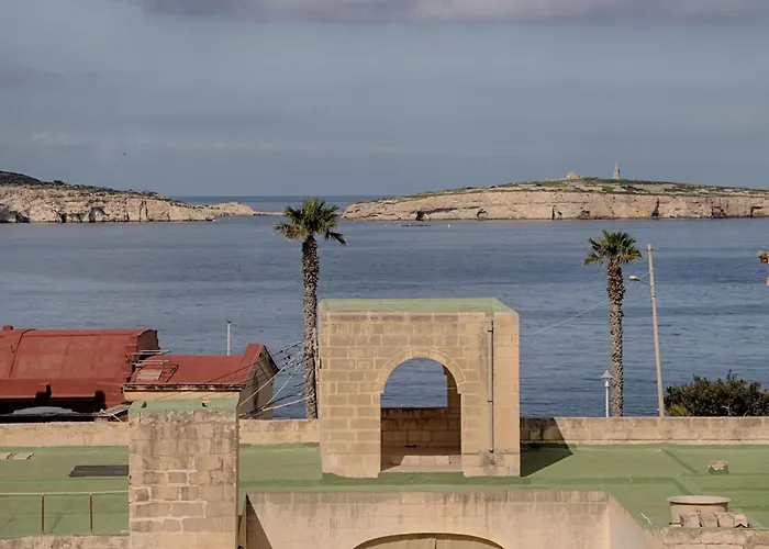 Bright 2 Bedroom 2 Bath Close To Sea 세인트폴스베이